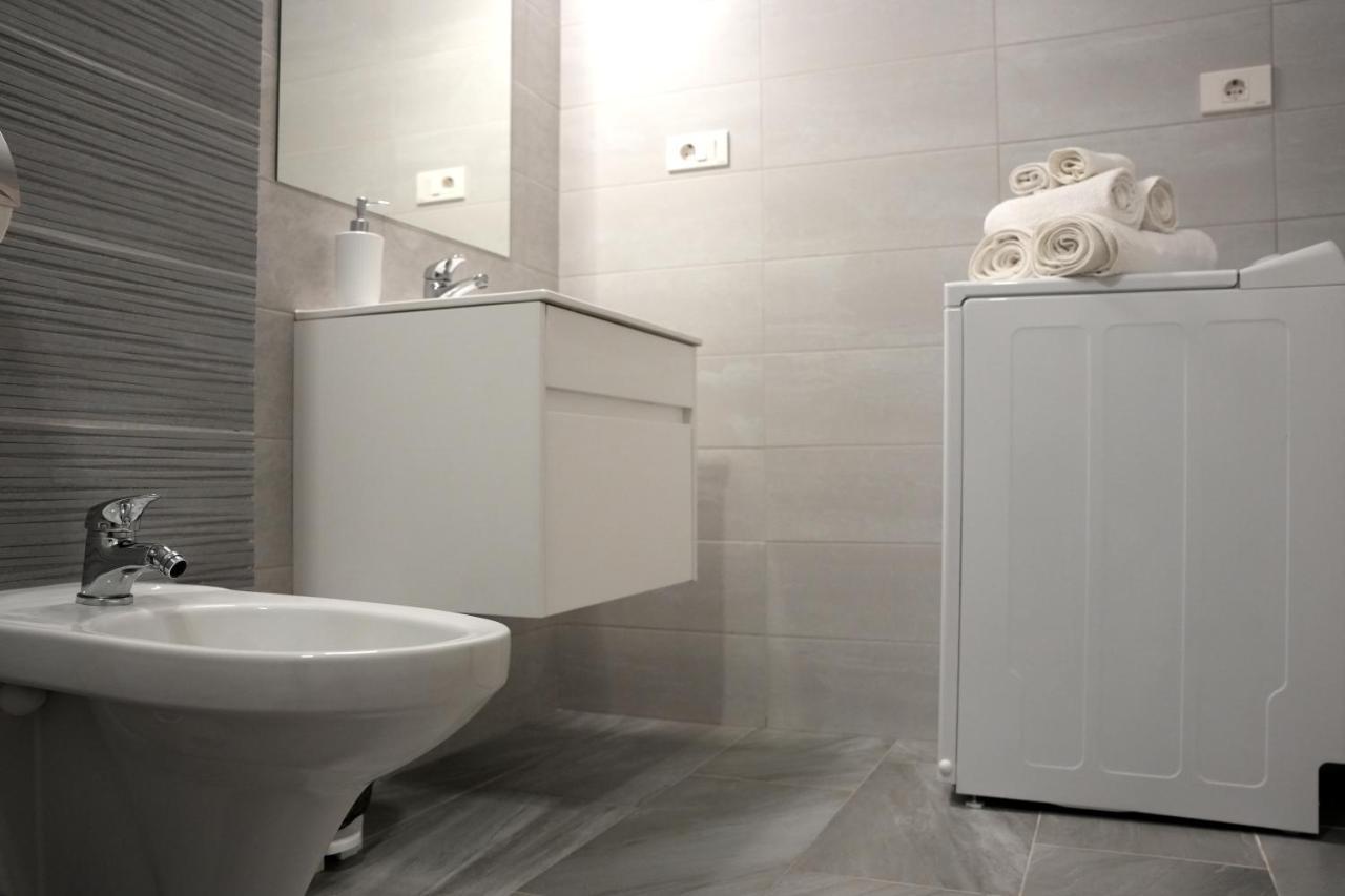 Brigitte Apartment Braşov Buitenkant foto