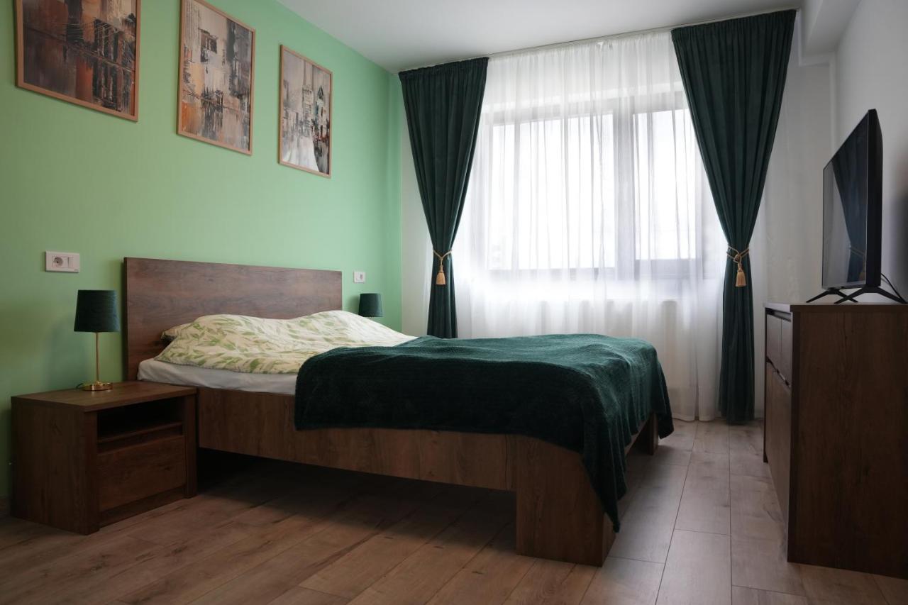 Brigitte Apartment Braşov Buitenkant foto